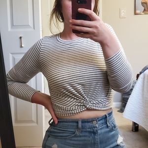 SHEIN Long Sleeve Crop Top